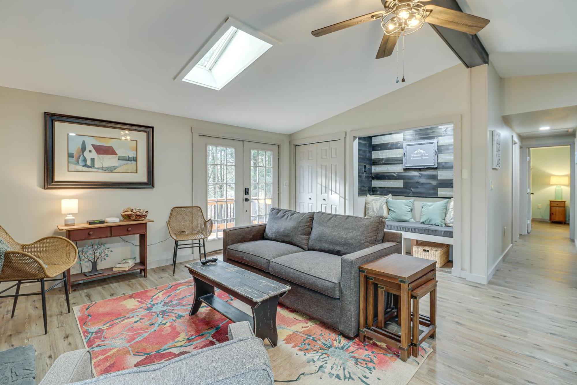 Quaint Jim Thorpe Cabin Retreat, Walk To Beach! Exterior photo